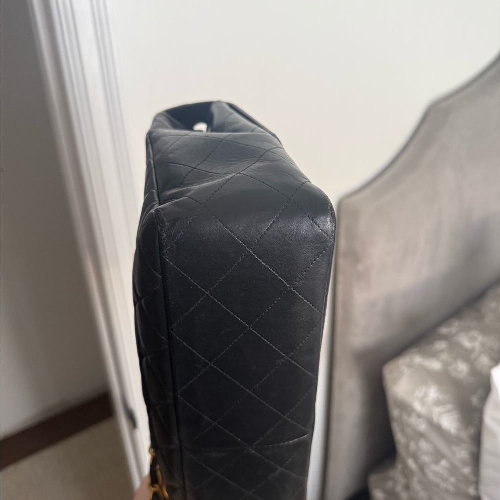 Vintage Chanel Jumbo Single Flap - Picture 5 of 9